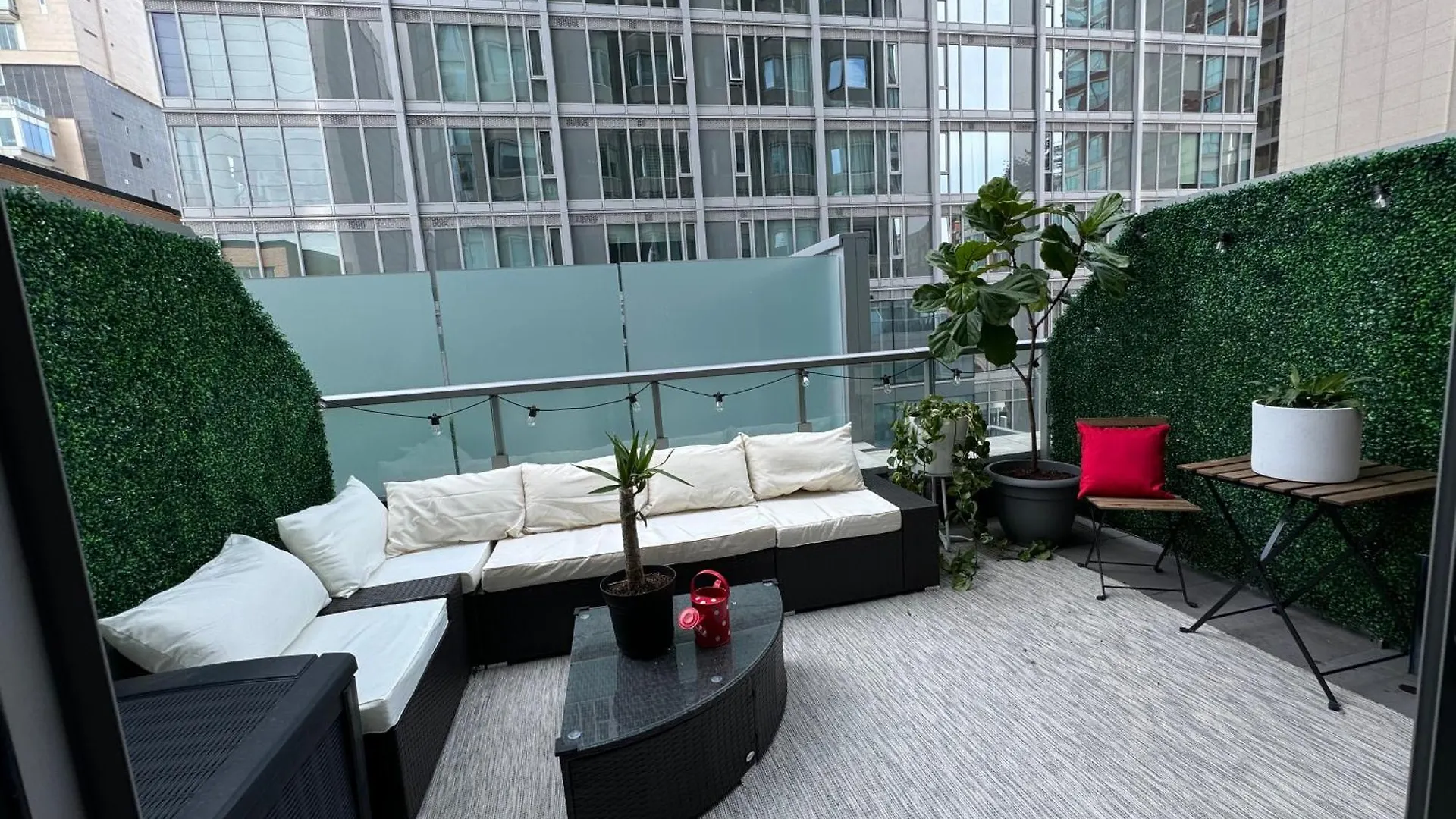 Yorkville Terrace Toronto Canada